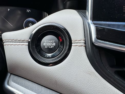 Used 2022 Jeep Compass Limited w/ Elite Group image 23