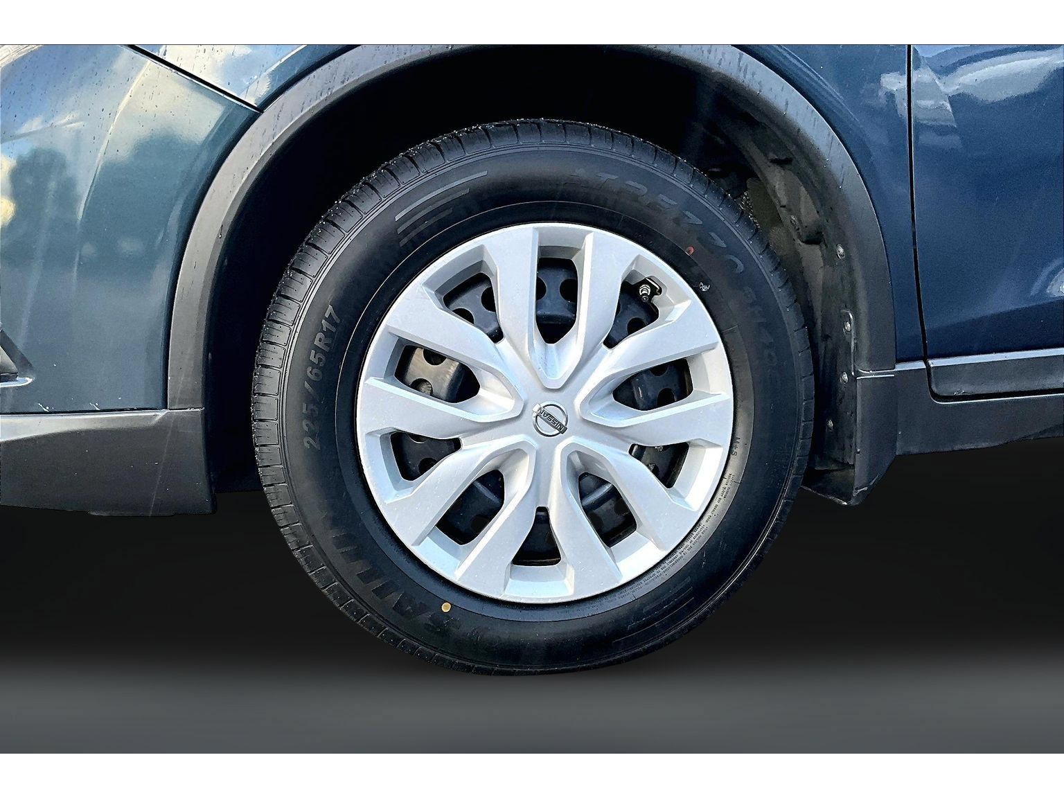 Used 2015 Nissan Rogue S AWD/4WD image 34