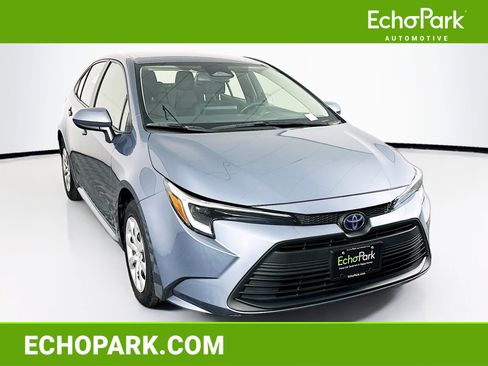 Used 2023 Toyota Corolla LE w/ Carpet Mat Package (TMS) FWD image 1