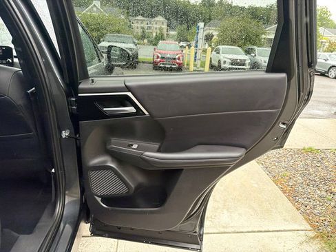 Used 2024 Mitsubishi Outlander SE FWD image 45