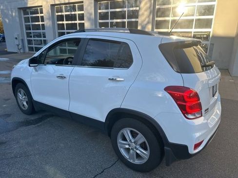 Used 2020 Chevrolet Trax LT w/ Driver Confidence Package image 2