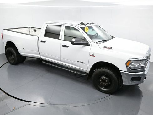 Used 2020 RAM 3500 Tradesman w/ Chrome Appearance Group image 30