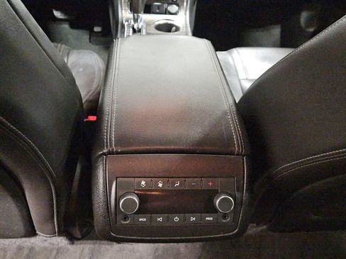 Used 2016 GMC Acadia SLT AWD/4WD image 14