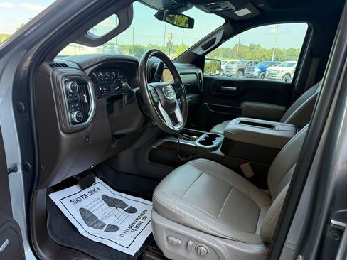 Used 2021 GMC Sierra 1500 SLT w/ SLT Premium Plus Package AWD/4WD image 9