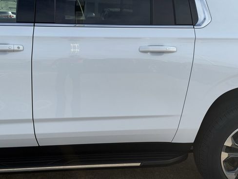 New 2026 Chevrolet Suburban LS image 17