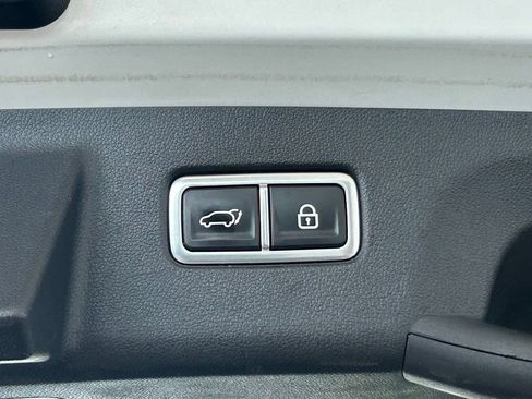 Used 2023 Kia Sorento FWD image 50