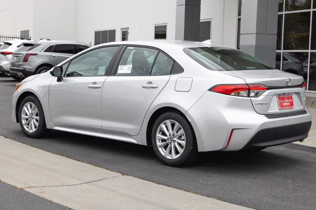 New 2027 Toyota Corolla LE w/ LE Premium Package FWD image 6