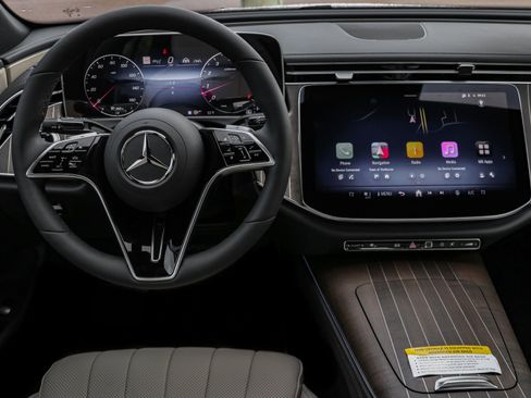 New 2026 Mercedes-Benz E 350 4MATIC image 16