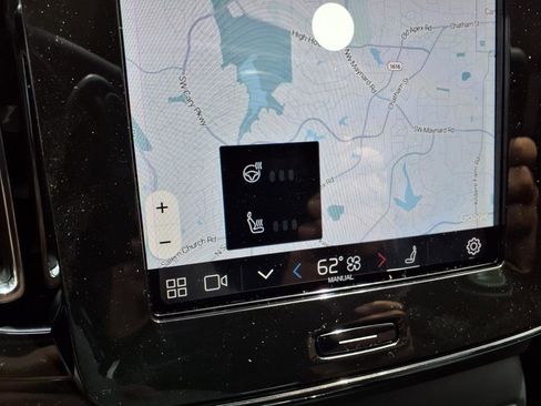 New 2025 Volvo XC40 B5 Core w/ Protection Package Premier image 21