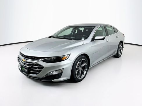 Used 2021 Chevrolet Malibu LT FWD image 3