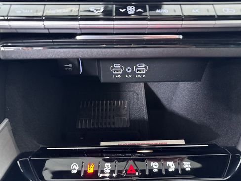 New 2026 Jeep Grand Wagoneer L Limited image 35