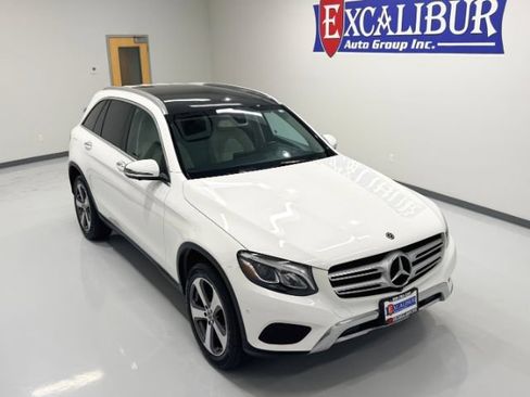 Used 2019 Mercedes-Benz GLC 300 4MATIC image 50