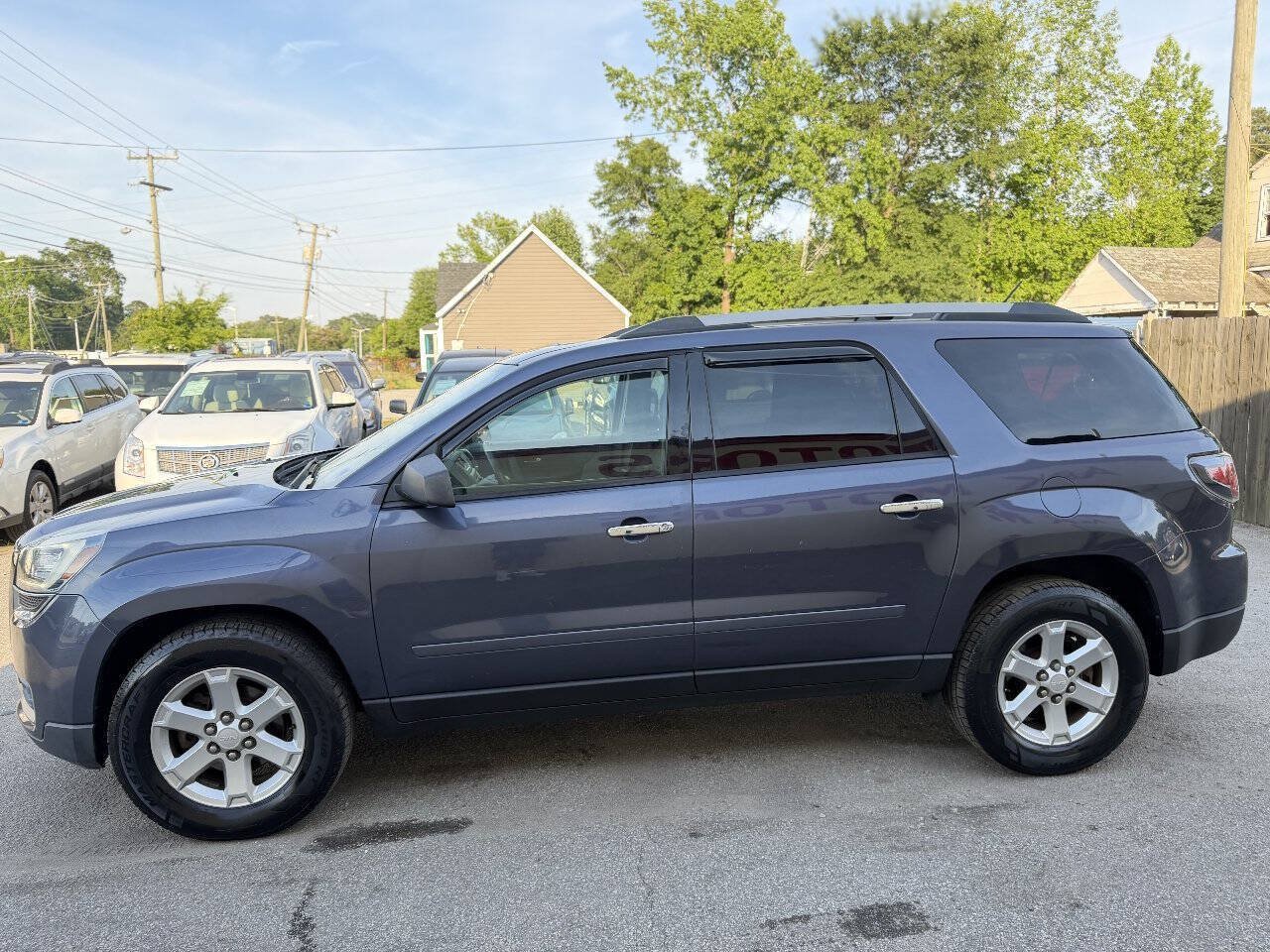 Used 2014 GMC Acadia SLE FWD image 3