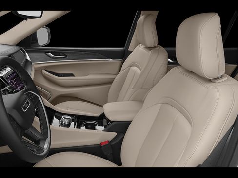 Certified 2022 Jeep Grand Cherokee L Limited AWD/4WD image 32