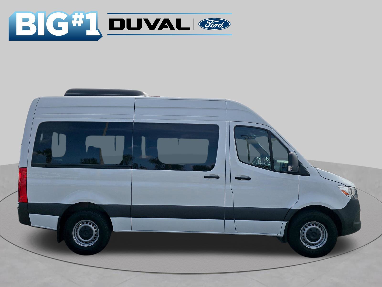 Used 2025 Mercedes-Benz Sprinter 2500 image 4