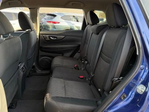 Used 2019 Nissan Rogue S image 17