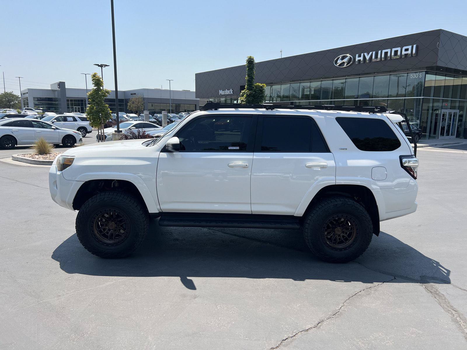 Used 2019 Toyota 4Runner SR5 AWD/4WD image 19