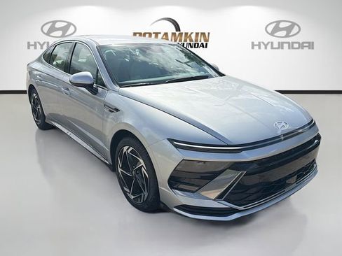 New 2026 Hyundai Sonata SEL FWD image 3