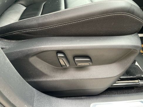 Used 2021 Volkswagen Tiguan SEL Premium R-Line image 42