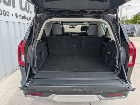 Used 2025 Ford Expedition Max Platinum AWD/4WD image 28