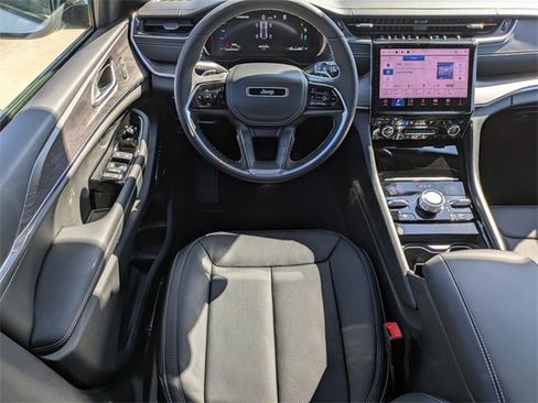 New 2025 Jeep Grand Cherokee Overland w/ Trailer Tow Package image 18