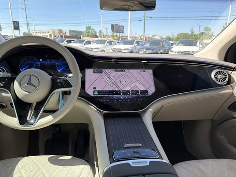Used 2023 Mercedes-Benz EQS 580 4MATIC SUV image 30
