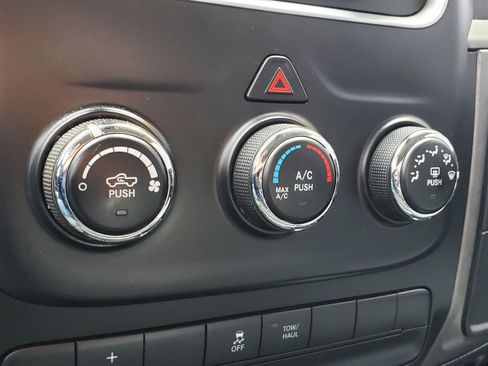 Used 2014 RAM 1500 Express AWD/4WD image 20