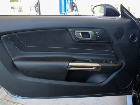 Used 2017 Ford Mustang Shelby GT350 w/ Electronics Package image 40