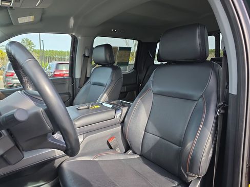 Used 2023 Ford F150 Lariat w/ Max Trailer Tow Package image 18