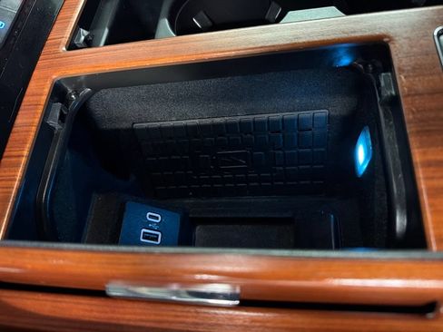 Used 2022 Lincoln Navigator L Reserve AWD/4WD image 16
