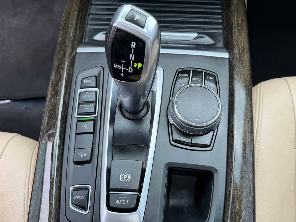 Used 2018 BMW X5 xDrive40e AWD/4WD image 18