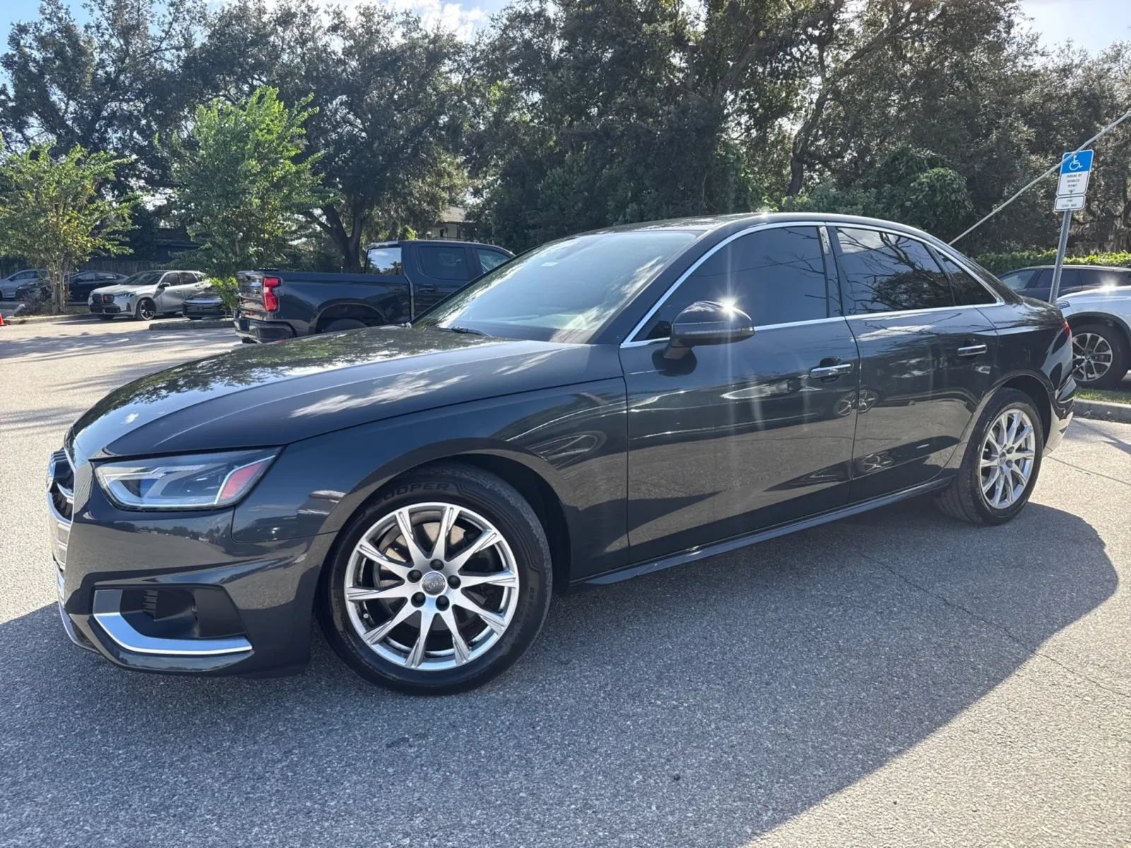 Used 2020 Audi A4 2.0T Premium w/ Convenience Package FWD image 5