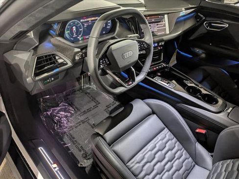 New 2026 Audi S e-tron GT Prestige image 3