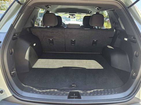 Used 2026 Chevrolet Equinox LT FWD image 13