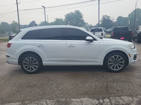 Used 2018 Audi Q7 3.0T Premium Plus w/ Premium Plus Package AWD/4WD image 24