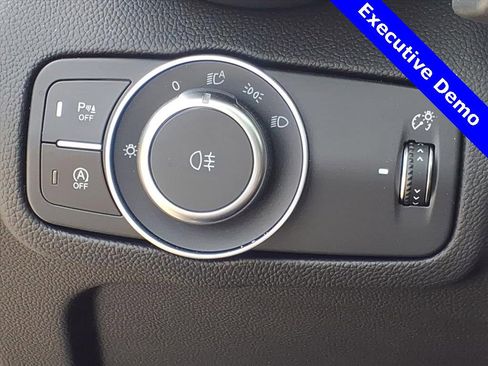 New 2025 Alfa Romeo Giulia Veloce w/ Veloce Package Rwd image 16