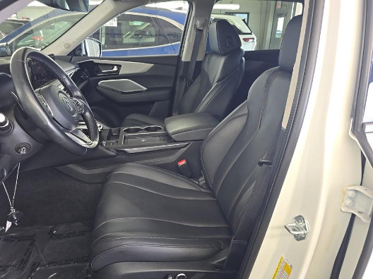 Used 2025 Acura MDX SH-AWD image 5