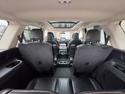 Used 2021 Lincoln Aviator Reserve w/ Equipment Group 208A AWD/4WD image 38