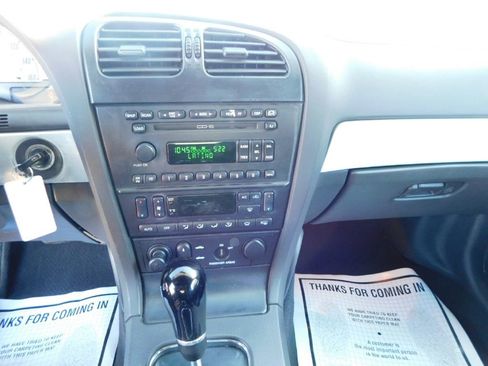 Used 2002 Ford Thunderbird image 28