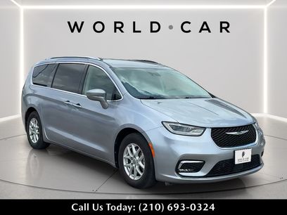 Used 2021 Chrysler Pacifica Touring-L