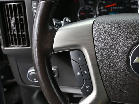 Used 2017 Chevrolet Express 3500 LT w/ LT Preferred Equipment Group image 17