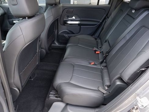 Certified 2025 Mercedes-Benz GLB 250 4MATIC image 17