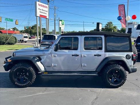 Used 2021 Jeep Wrangler Unlimited Sport AWD/4WD image 6