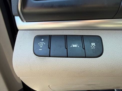 Used 2020 Hyundai Elantra SE FWD image 15