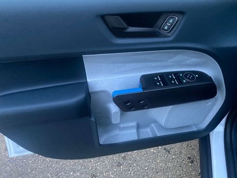 New 2025 Ford Maverick XLT w/ XLT Luxury Package image 18