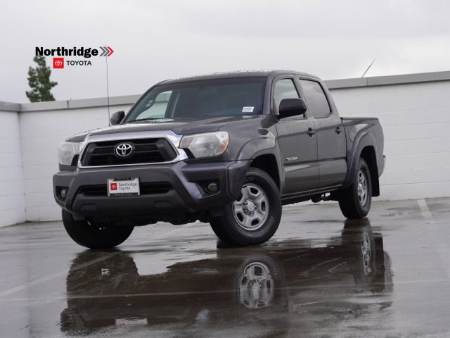 Used 2015 Toyota Tacoma 2WD Double Cab w/ SR5 Package image 2