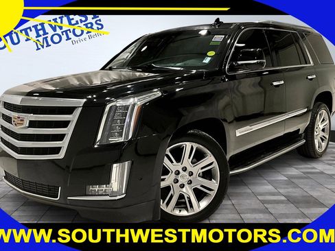 Used 2018 Cadillac Escalade Luxury image 1