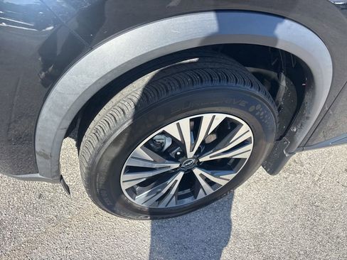 Used 2023 Nissan Rogue SV image 15