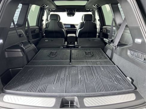 Certified 2026 Cadillac Vistiq Premium Luxury w/ LPO, Floor Liner Package AWD/4WD image 26
