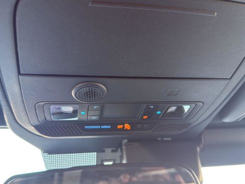 New 2025 Ford Bronco 4-Door image 27